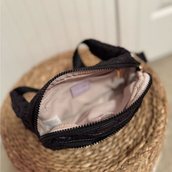 Jill Ally Quilted Black Women's Belt Bag - Excellent Condition - Picture 9 of 13